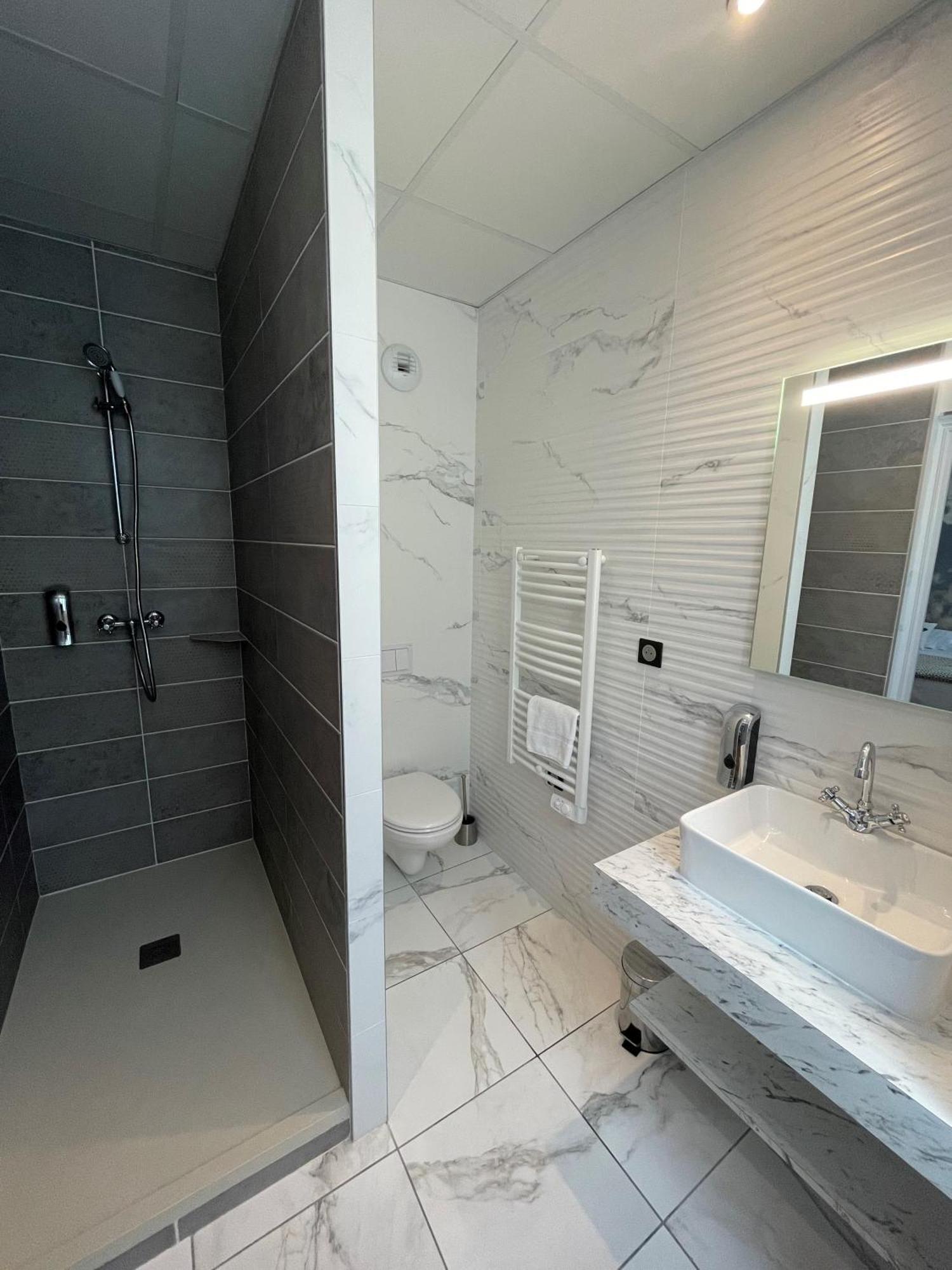 Domaine Clairfontaine Noyarey - Suites Junior Ngoại thất bức ảnh