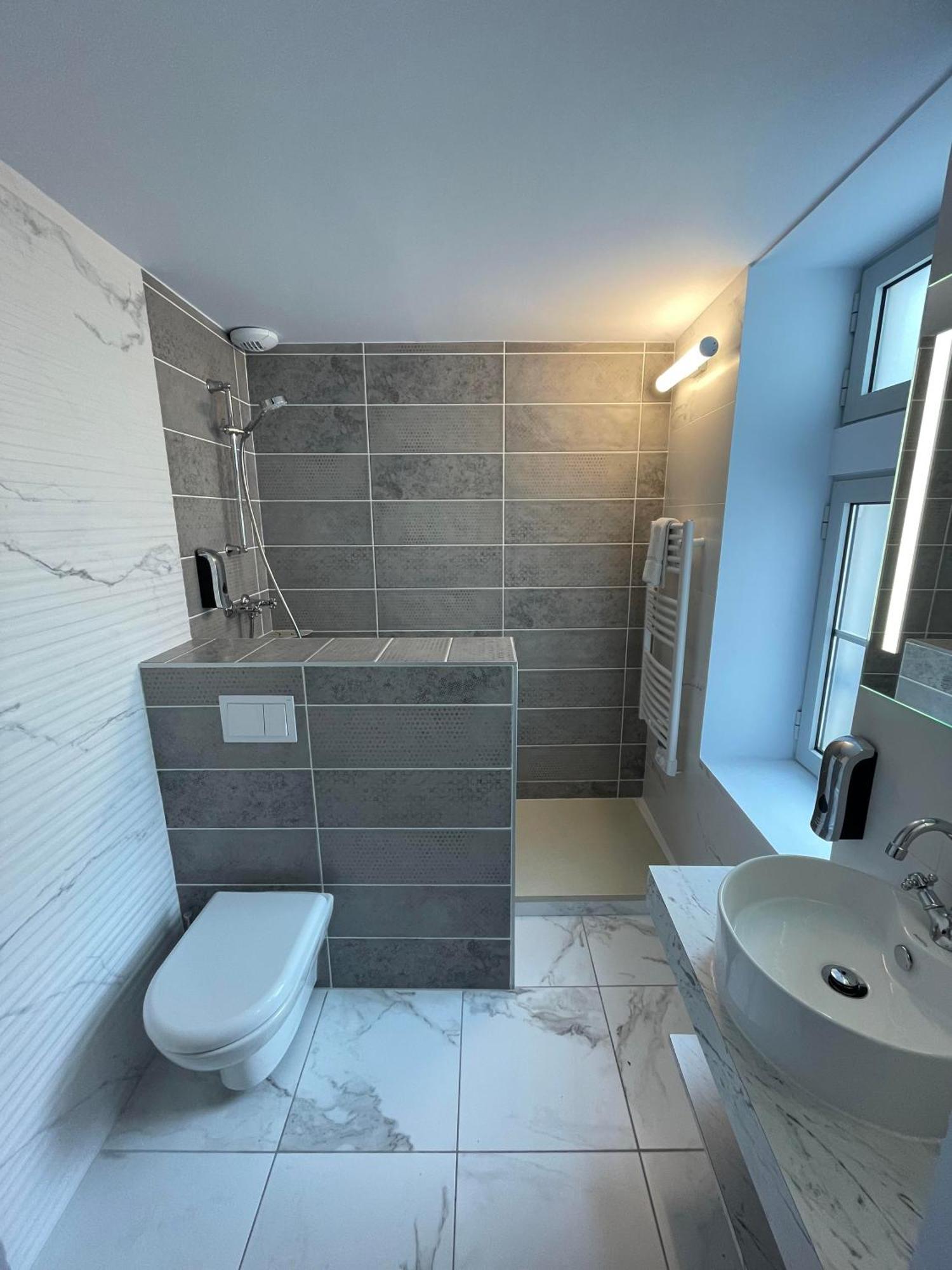 Domaine Clairfontaine Noyarey - Suites Junior Ngoại thất bức ảnh