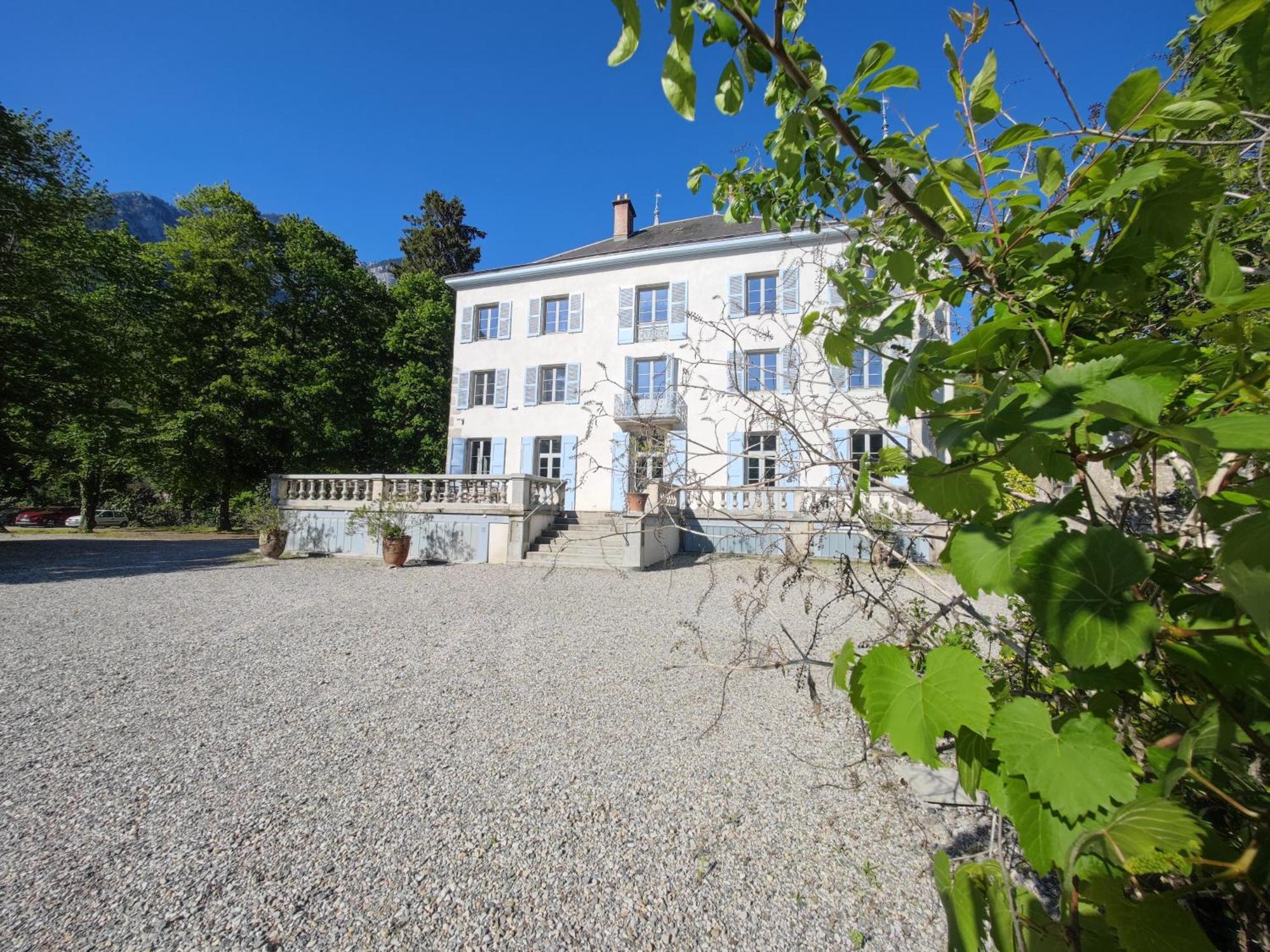 Domaine Clairfontaine Noyarey - Suites Junior Ngoại thất bức ảnh