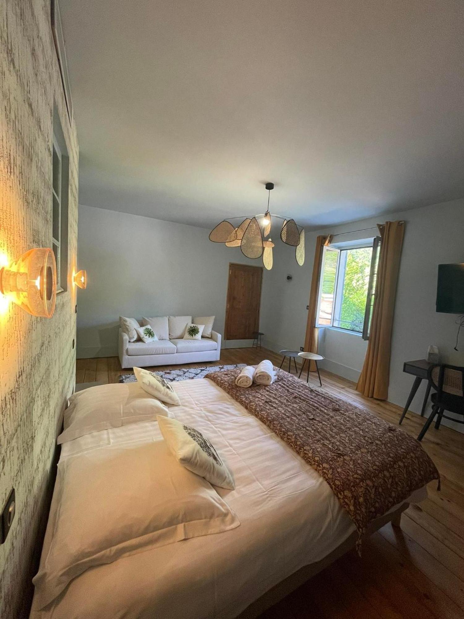 Domaine Clairfontaine Noyarey - Suites Junior Ngoại thất bức ảnh
